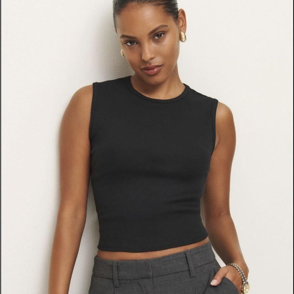 Reformation Women's Black Crop-top